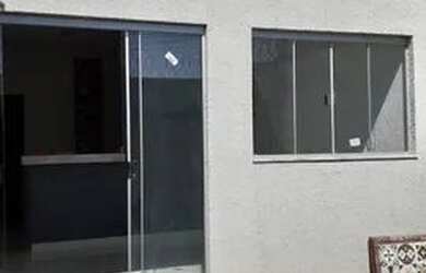 Imagem 4: Casa para aluguel - 2 quartos - 2 banheiros - Garagem p/ 1 carro