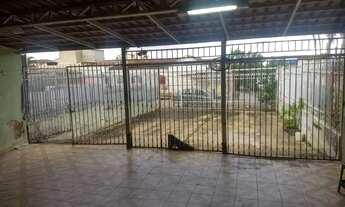 Imagem: Casa QNL 17 com avanço na frente