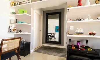 Imagem 7: Apartamento com varanda, andar alto, nos Jardins, reformado, 2 dormitórios, 1 suíte,1 vaga