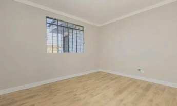 Imagem 4: Casa para aluguel tem 204 metros quadrados com 5 quartos em Xaxim - Curitiba - PR