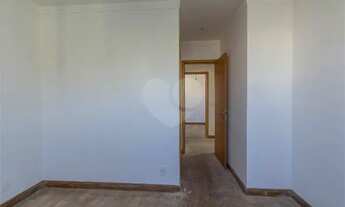 Imagem 7: Apartamento Para Venda com 171 m2-4 Dormitórios-4 Suítes