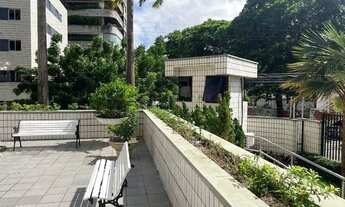 Imagem 6: Apartamento com ampla sala e vista privilegiada de esquina com Rua Padre Valdivino