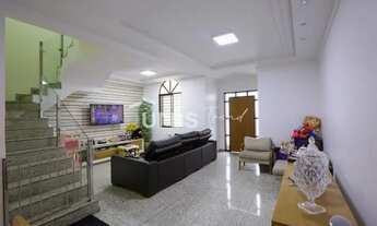 Imagem: Fontana di Trevi - Sobrado 4 quartos, sendo