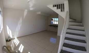 Imagem 3: Locação - Excelente Casa com quintal, 2 dormitórios, 2 vagas de garagem - Cond.Fechado - C