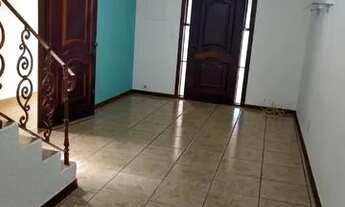 Imagem 2: Sobrado 02 dormitórios e edícula..