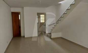 Imagem 7: Sobrado com 2 quartos com suíte, sala, cozinha, banheiro, garagem coberta para 2 carros