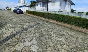 Imagem 3: Casa 4 dormitórios com piscina 4 vagas de garagem, bairro Michel em Criciúma