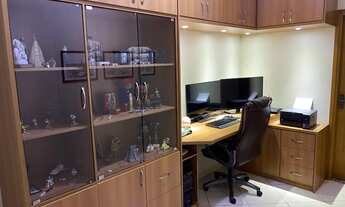 Imagem 6: Casa para venda possui 145 metros quadrados com 3 quartos em Vila Eldízia - Santo André