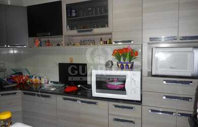 Imagem 7: Casa para comprar no bairro Jardim Itú-Sabará - Porto Alegre com 4 quartos