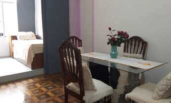 Imagem 3: Apartamento para aluguel de temporada com sala e quarto na Rua Riachuelo, LAPA