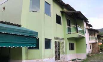 Imagem 3: Casa de condomínio para venda possui 155 metros quadrados com 4 quartos