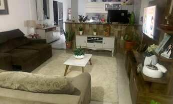 Imagem 2: Casa no coração do Siqueira Campos, Rua Amazonas, frente nascente (Residencial e/ou serviç