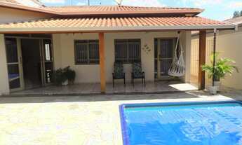 Imagem: Edicula para venda com 2 quartos, piscina