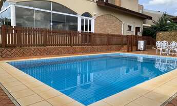 Imagem: Sobrado no Alphaville com 5 suítes