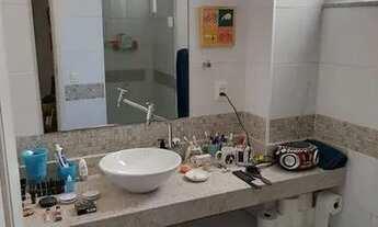 Imagem 4: Apartamento para venda possui 70 metros quadrados com 2 quartos em Copacabana - Rio de Jan