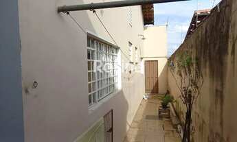 Imagem 5: Casa para aluguel, 2 quartos, 2 suítes, 2 vagas, Presidente Roosevelt - Uberlândia/MG