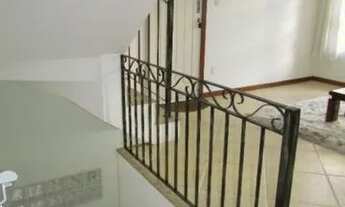 Imagem 4: Casa 2 pisos + subsolo próximo Igreja de Fátima