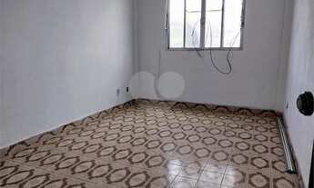 Imagem 4: Apartamento de frente, sol da manhã [VP