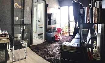 Imagem 2: Apartamento todo Reformado com 2 dormitórios/ sala com sacada/ 1 vaga de garagem