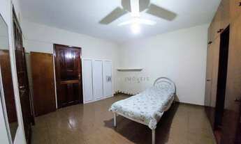 Imagem 4: Casa com 2 dormitórios, sala ampla para 2 ambientes, 1 escritório, 1 banheiro, 1 vaga de g