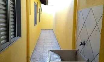 Imagem 4: Casa para venda possui 120 metros quadrados com 3 quartos em Cidade Dutra - São Paulo - Sã