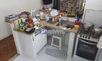 Imagem 2: 2 quartos e área de serviço