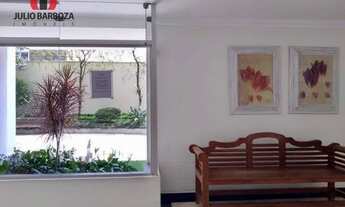 Imagem 5: Apartamento com 2 dormitórios, banheiro social, banheiro serviço, sacada, e 1 vaga de gar