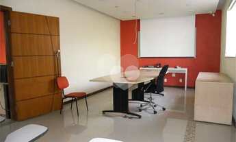 Imagem: Rio de Janeiro - Casa Padrão - TIJUCA