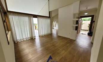 Imagem 4: Casa dos Sonhos: Encante-se com essa Residência Moderna e Espaçosa