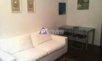 Imagem: Apartamento silencioso e com vista arborizada