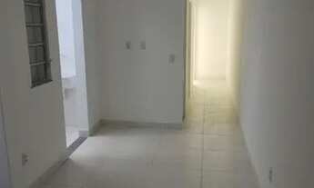Imagem 3: Apartamento 2/4 em Nazaré (rua principal