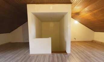 Imagem 3: Apartamento para aluguel possui 234 metros quadrados com 3 quartos em Santo Inácio - Curit