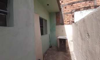 Imagem 6: Linda casa em terreno de 125 metros, no Salerno com 2 quartos, 2 banheiros, e garage cober