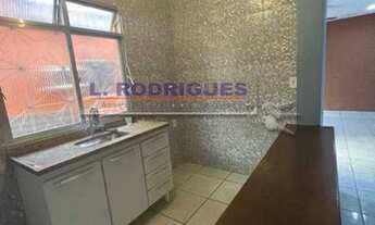 Imagem 7: Excelente casa tríplex na rua Porto Valter !