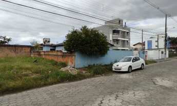 Imagem 2: CASA DE 2 QUARTOS - TERRENO COM 360M² (15X24) - MULTIFAMILIAR - CA861