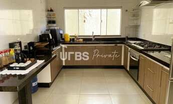 Imagem 2: Térrea para venda com 210 metros quadrados com 3 quartos em Jardim América - Goiânia - GO