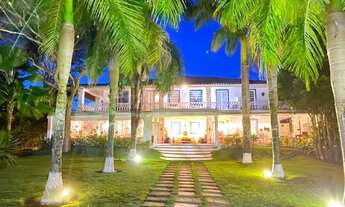 Imagem 2: Casa para venda possui 1400 metros quadrados com 6 quartos em Arraial D'Ajuda - Porto