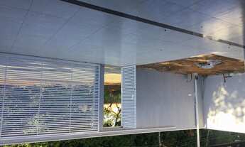 Imagem 2: Casa a venda próximo ao centro de caldas com fino acabamento toda no porcelanato