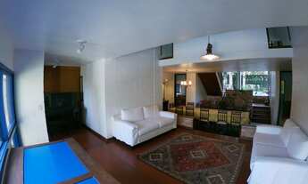 Imagem 7: Casa de condomínio para venda tem 450 metros quadrados com 5 quartos