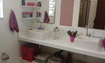 Imagem 6: Casa para venda possui 328 metros quadrados com 4 quartos em Santa Maria - São Caetano do