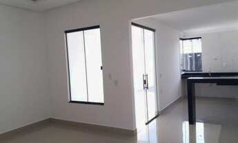 Imagem 7: Casa para Venda em Goiânia, Moinho dos Ventos, 3 dormitórios, 1 suíte, 2 banheiros, 2 vaga