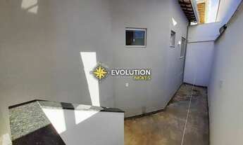 Imagem 5: Casa para venda possui 140 metros quadrados com 3 quartos em Santa Mônica - Belo Horizonte