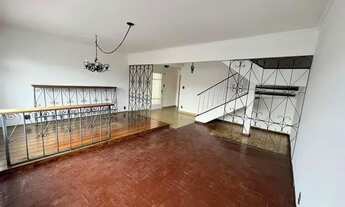 Imagem 3: Sobrado com 209 m² em ótima localização