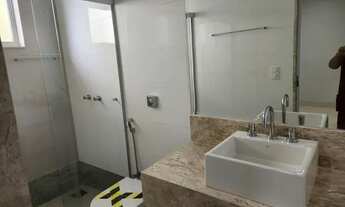 Imagem 4: Casa para aluguel e venda possui 250 metros quadrados com 4 quartos