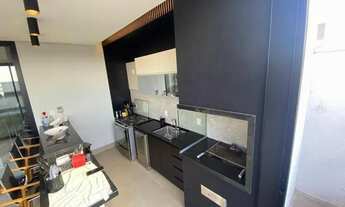 Imagem 6: Casa de condomínio para venda tem 224 metros quadrados com 4 quartos