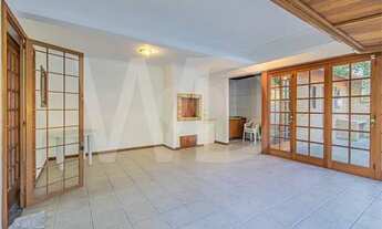 Imagem 4: Casa com 3 dormitórios, com uma suíte master na Av Guaíba no Bairro Ipanema