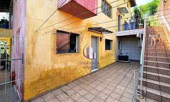 Imagem 2: Linda casa em estilo rústico, extremamente charmosa e de muito bom gosto, com localização