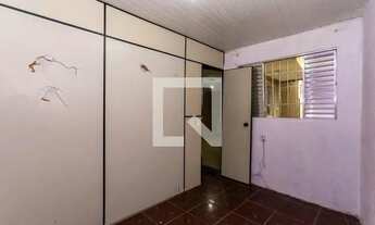 Imagem 7: Casa para Aluguel - Jardim Presidente Dutra, 2 Quartos, 47 m2