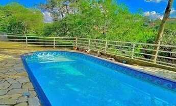 Imagem 2: Sobrado para aluguel tem 400 metros quadrados com 4 quartos em Tarumã - Santana de Parnaíb