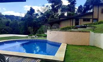 Imagem 4: Sobrado com 4 dormitórios para venda na Serra da Cantareira em São Paulo